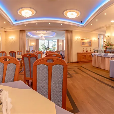 Polaris 호텔 슈비노우이스쳬